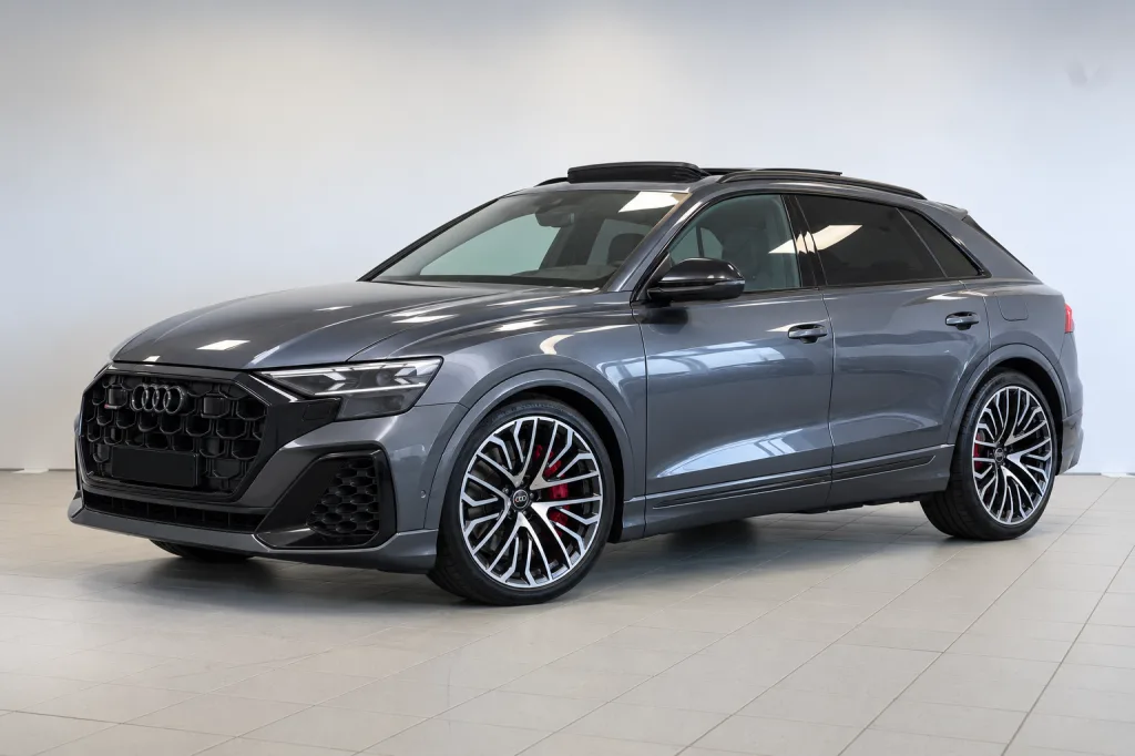Audi Q8 (2024) — foto 1