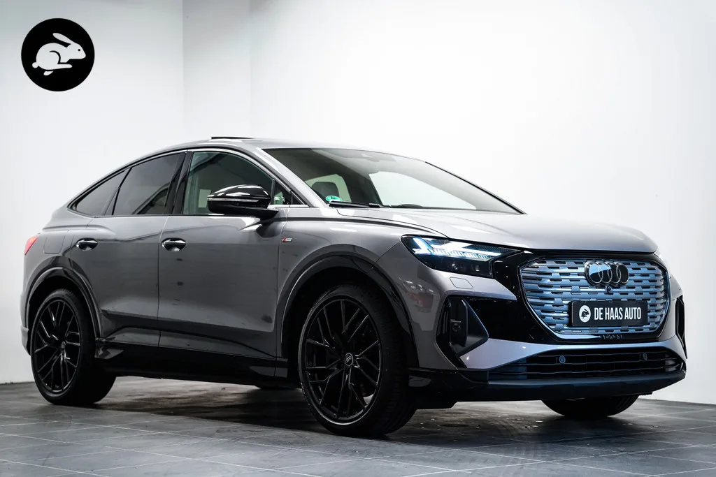 Audi Q4 e-tron (2023) — foto 1