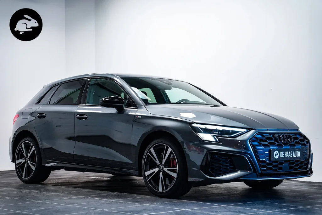 Audi A3 (2022) — foto 1