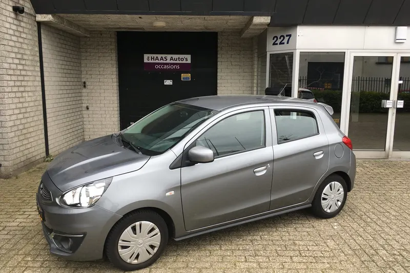 Mitsubishi Space Star (2019)