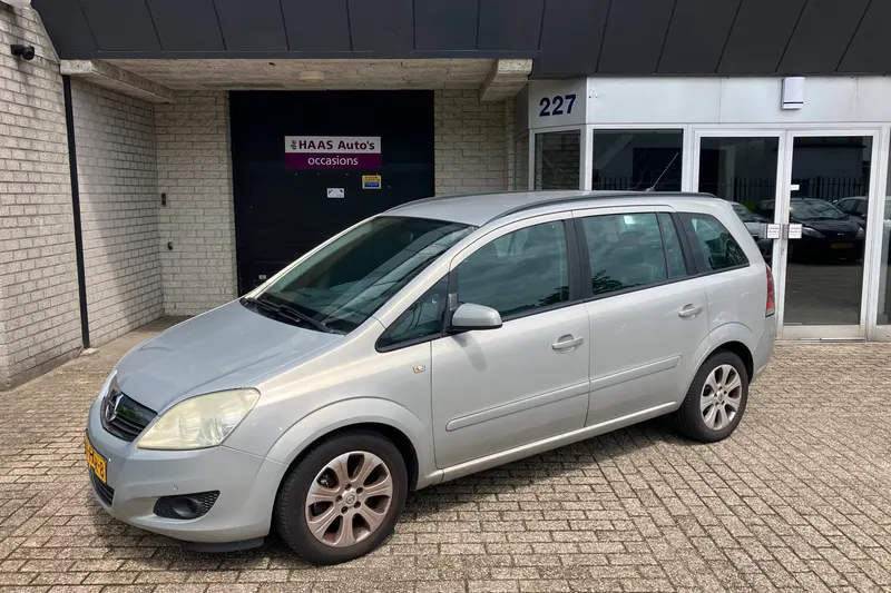 Opel Zafira (2008)
