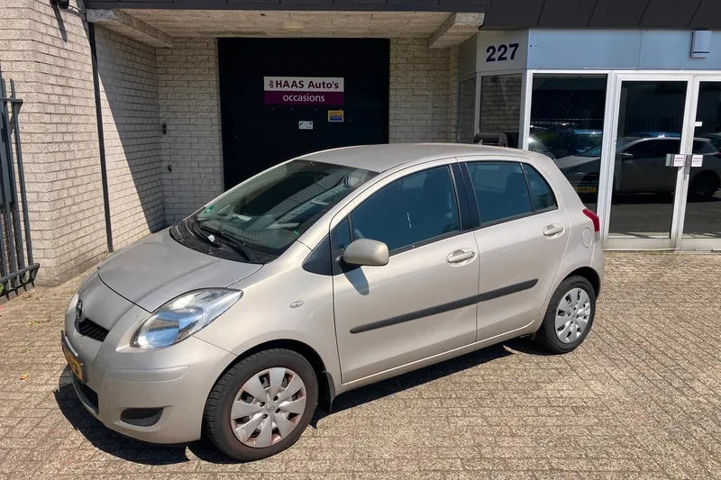 Toyota Yaris (2009)