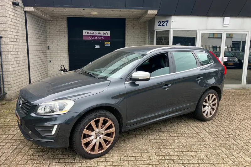 Volvo XC60 (2015)