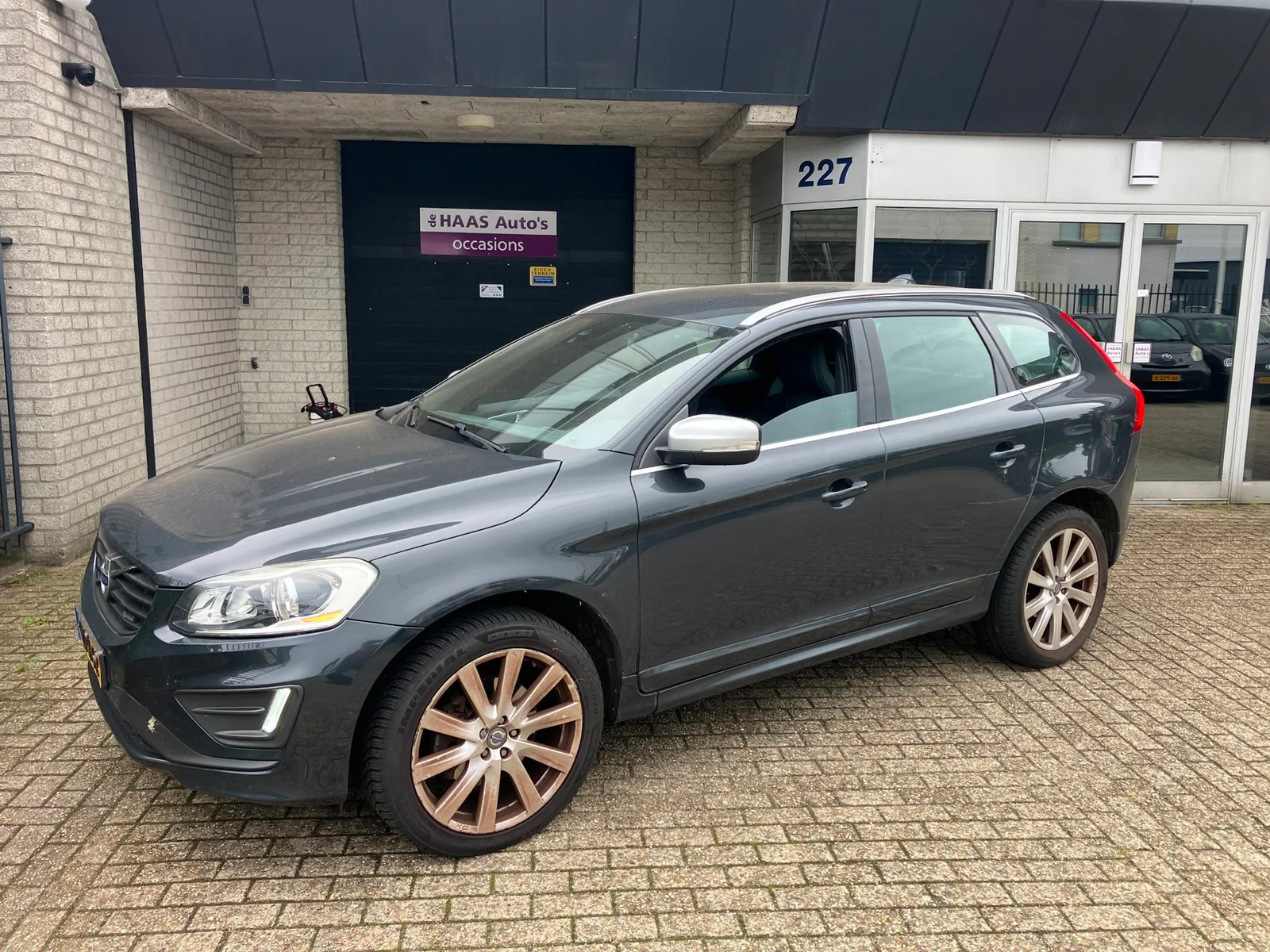 Volvo XC60 (2015) — foto 1