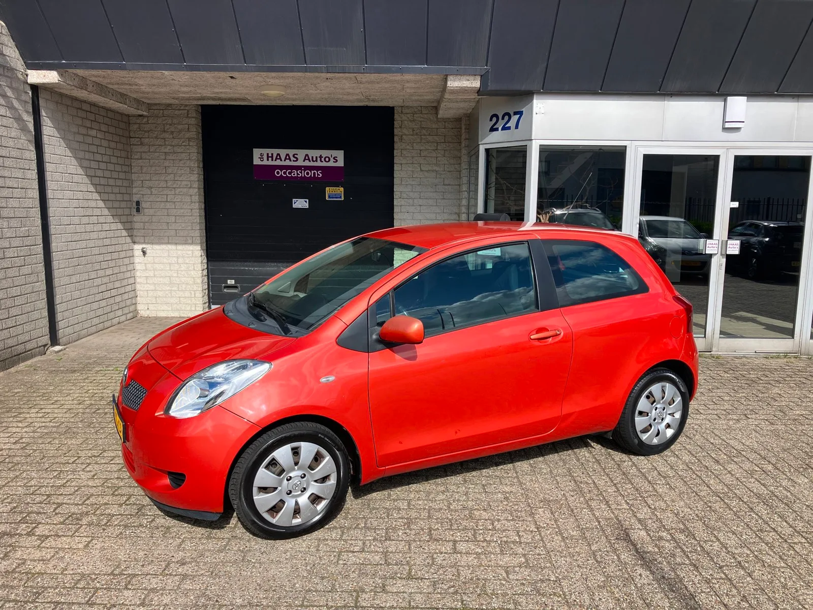 Toyota Yaris (2007) — foto 1