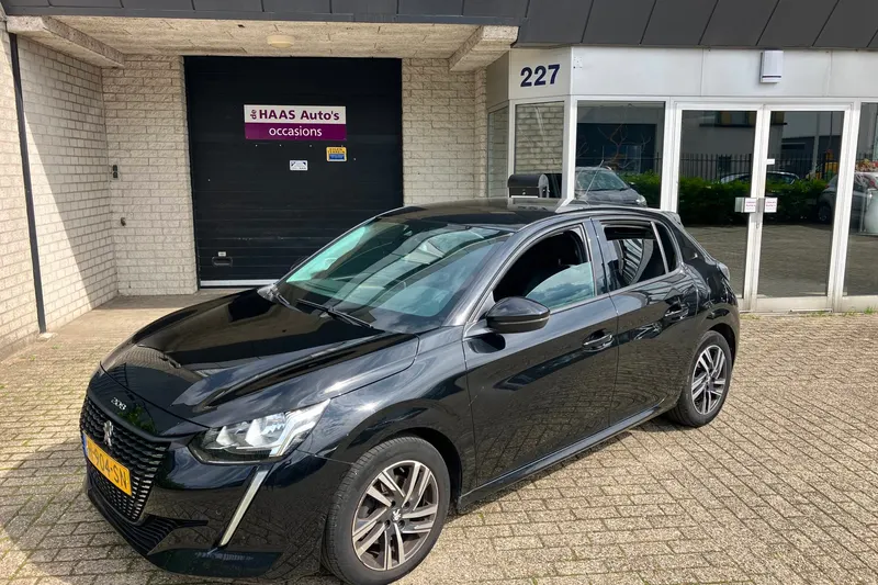 Peugeot 208 (2020)
