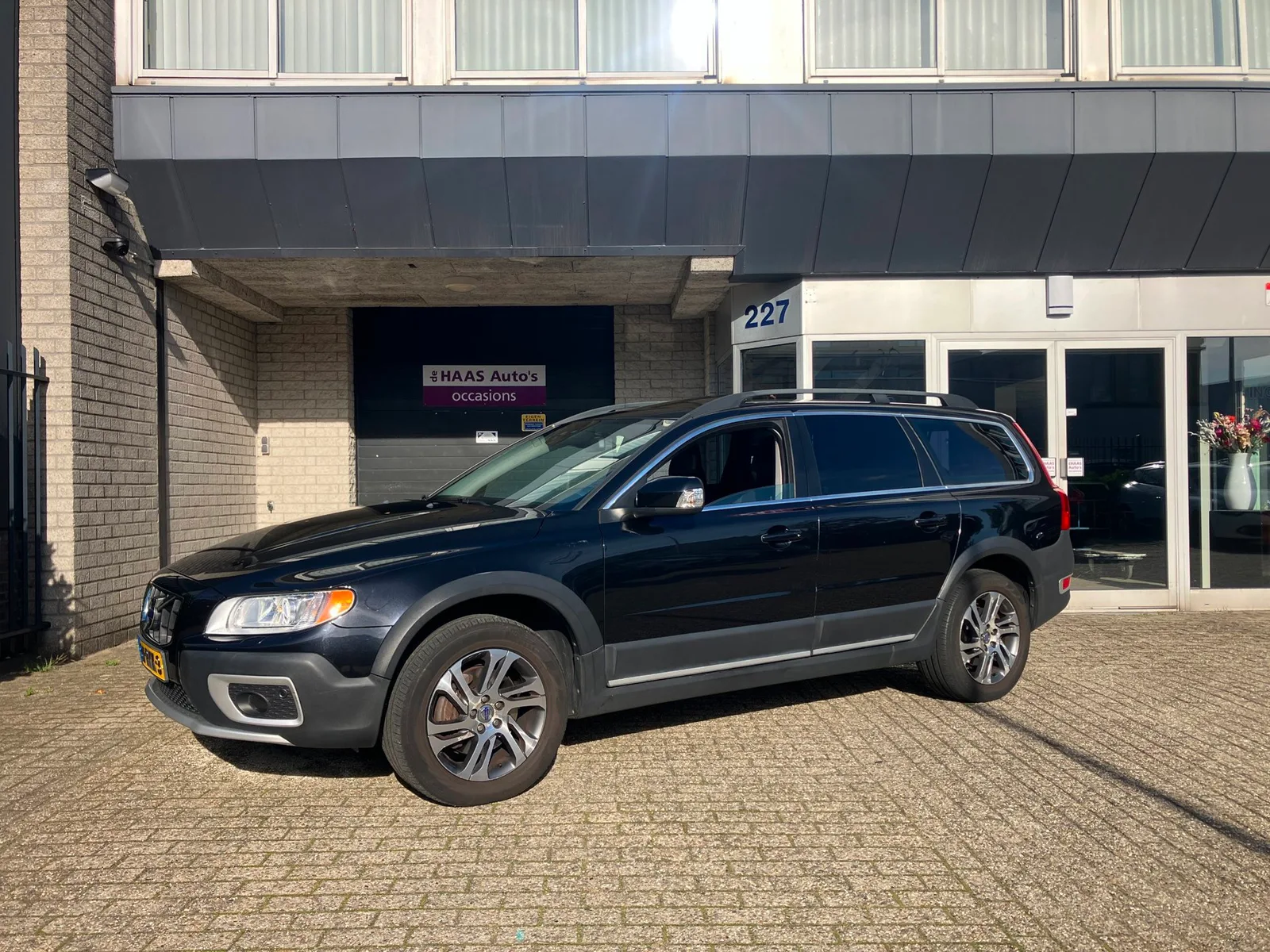 Volvo XC70 (2011) — foto 1