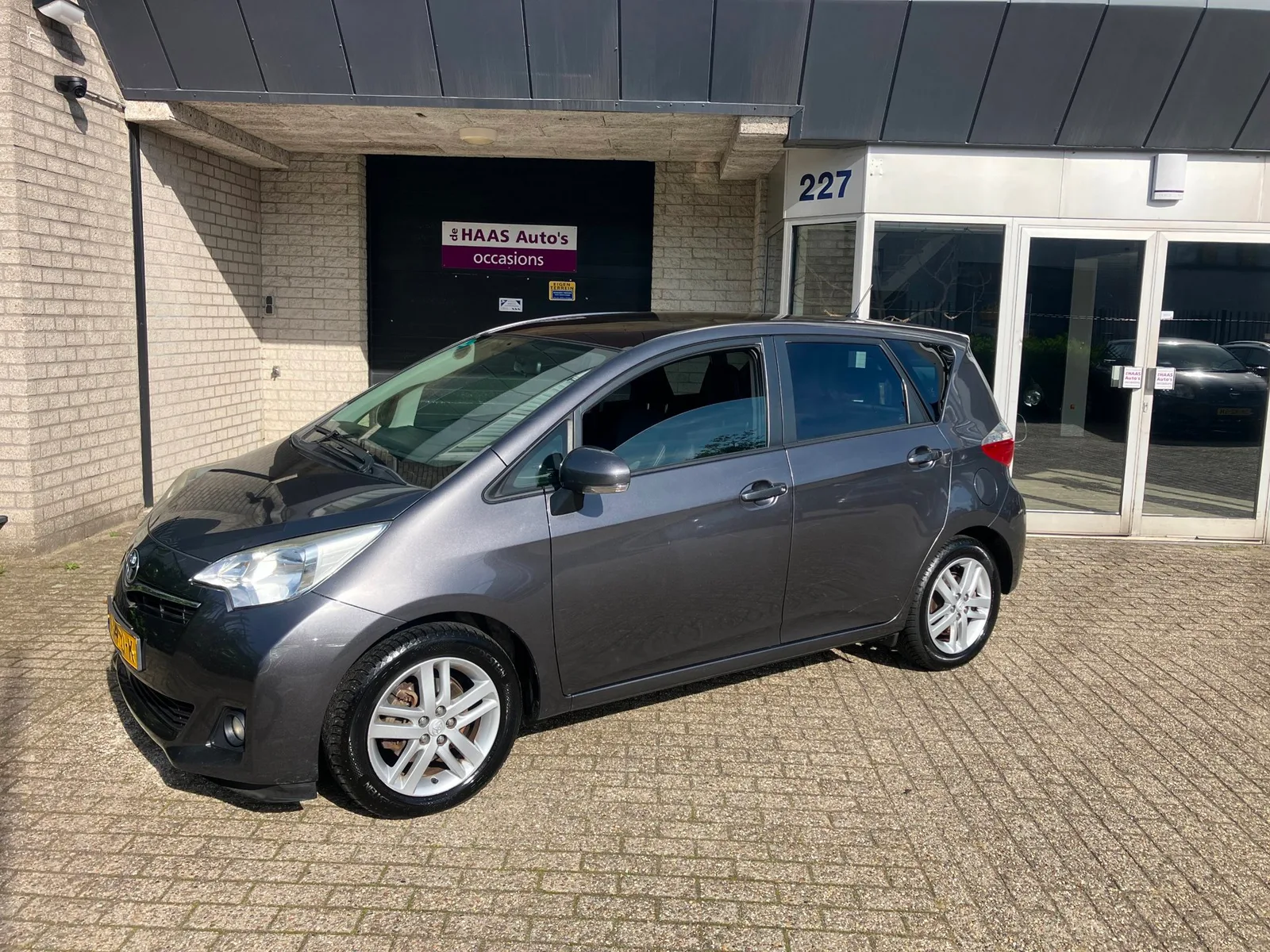Toyota Verso (2013) — foto 1