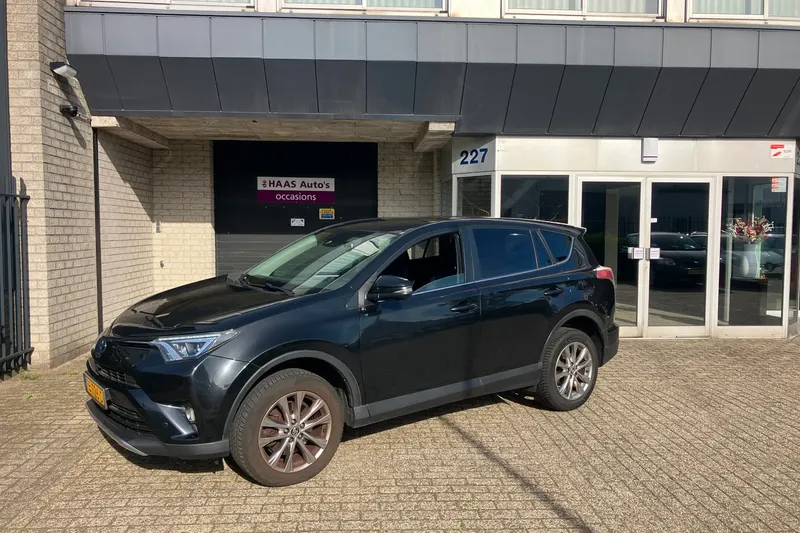 Toyota RAV4 (2017)