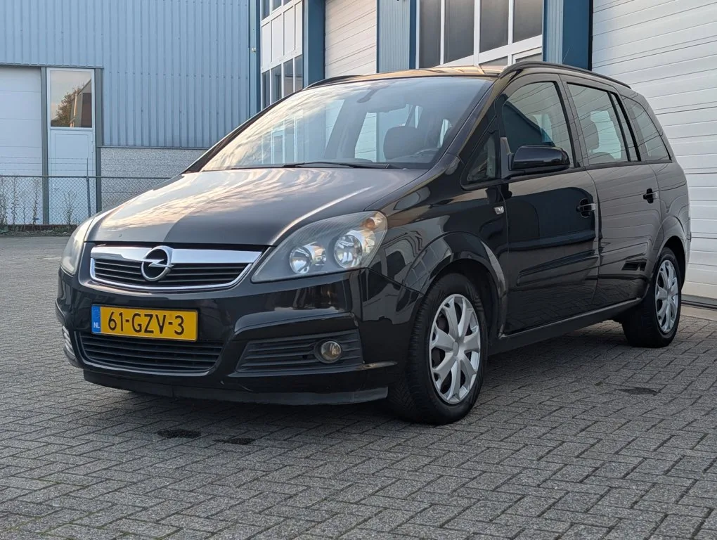 Opel Zafira (2007) — foto 1