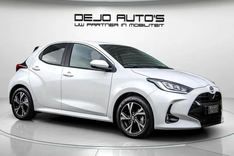 Toyota Yaris (2024)