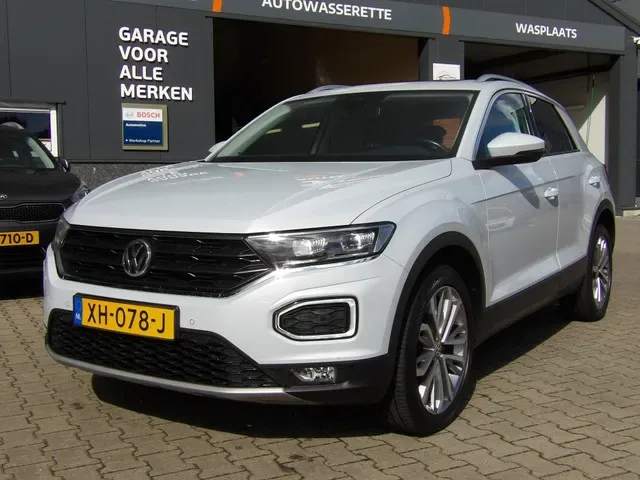 Volkswagen T-Roc (2019) — foto 1