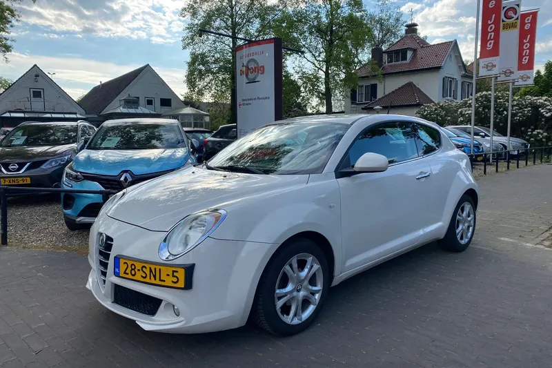 Alfa Romeo MiTo (2009)