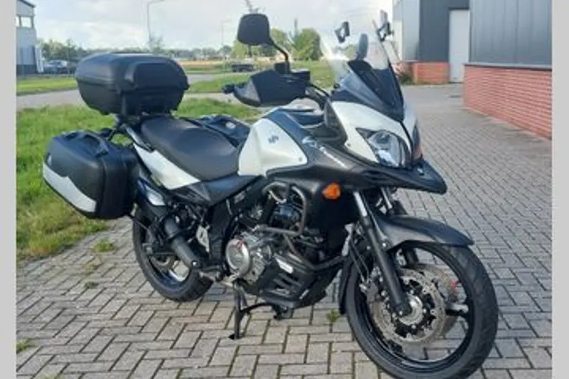 Suzuki V-Strom (2013)