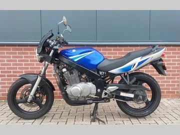 Suzuki GS 500 (2006) — foto 1