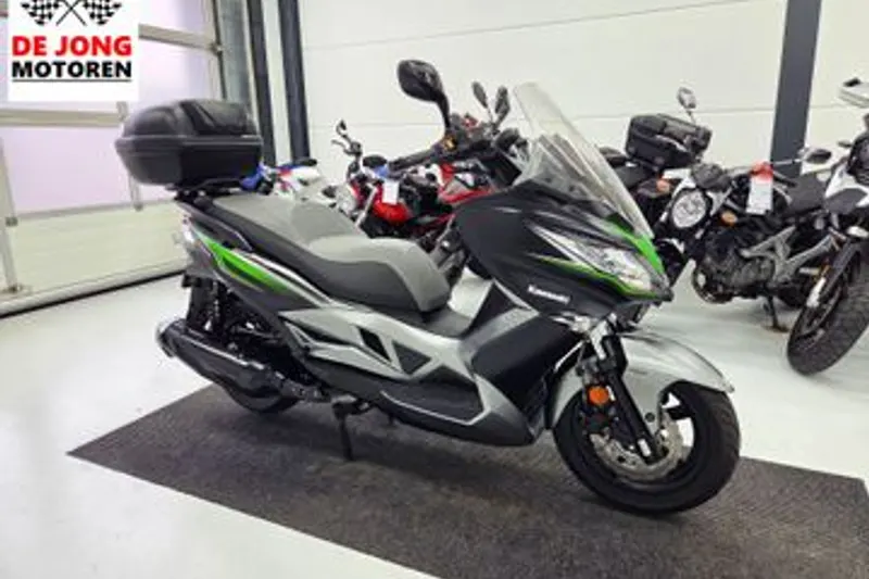 Kawasaki J300 Special Edition (2017)