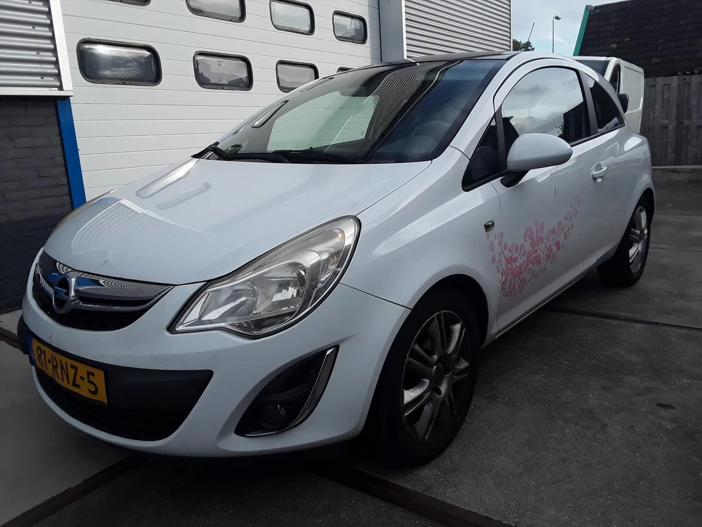 Opel Corsa (2011) — foto 1