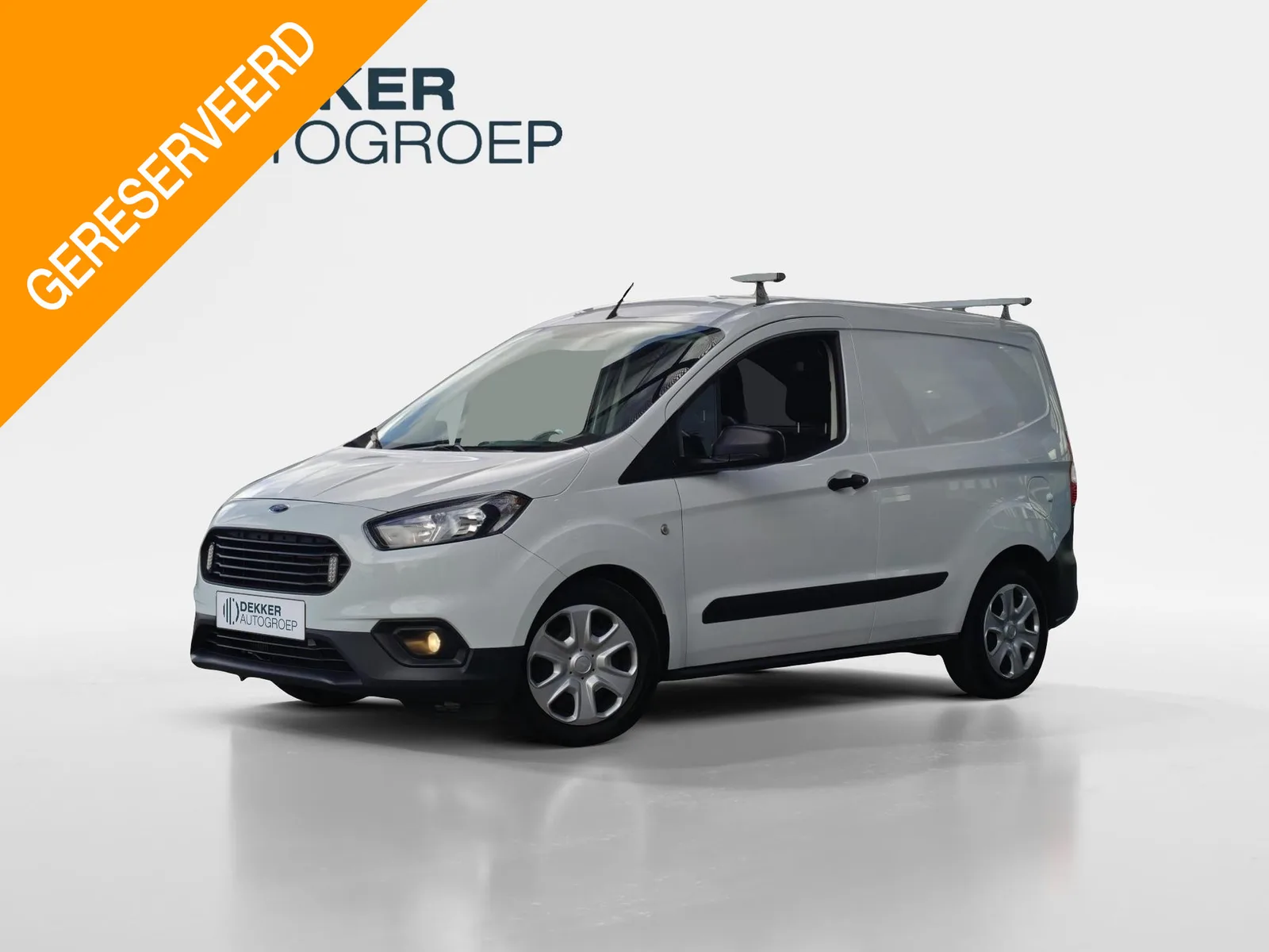 Ford Transit Courier (2022) — foto 1