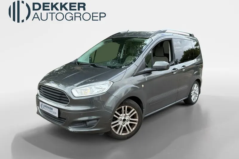 Ford Tourneo Courier (2017)