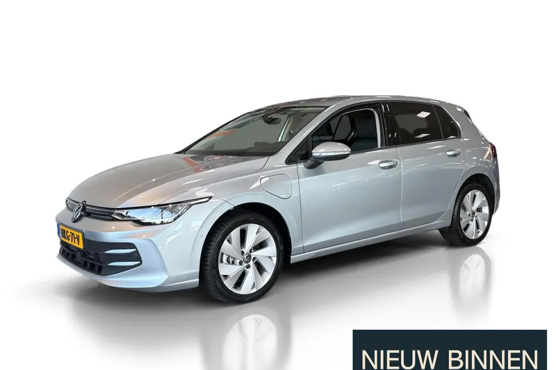 Volkswagen Golf (2025)
