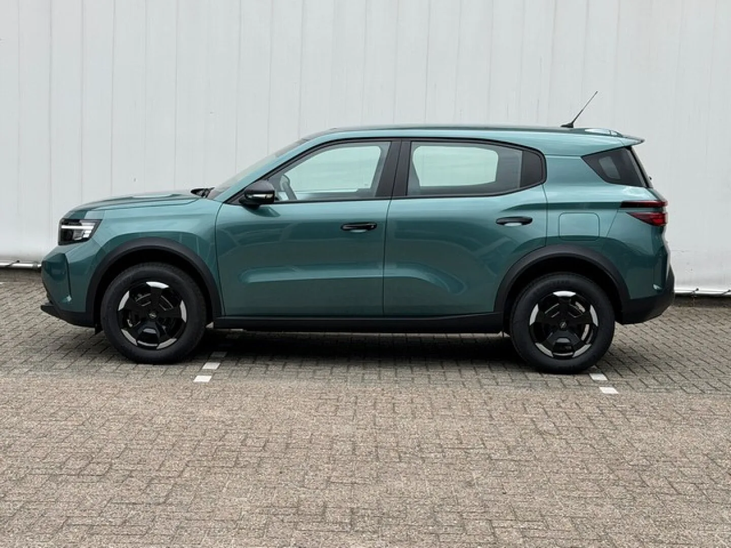 Opel Frontera (2025) — foto 1