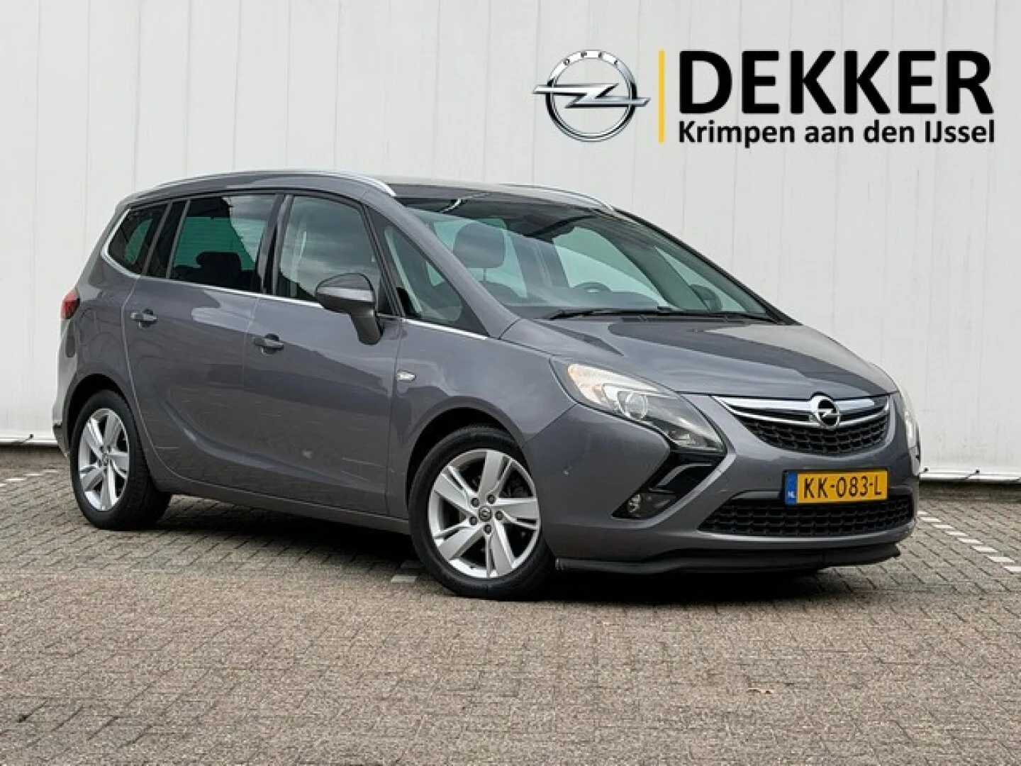 Opel Zafira (2016) — foto 1