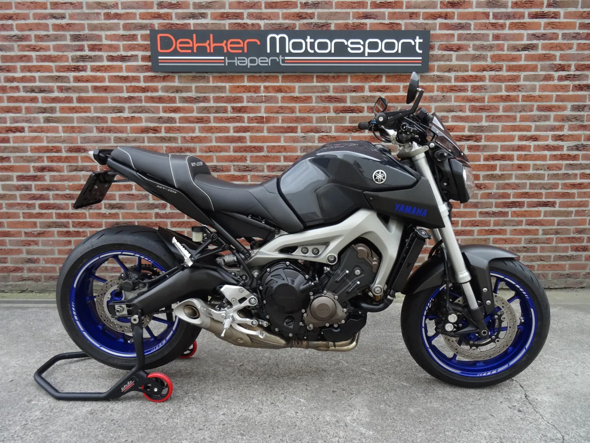 Yamaha MT-09 (2013) — foto 1