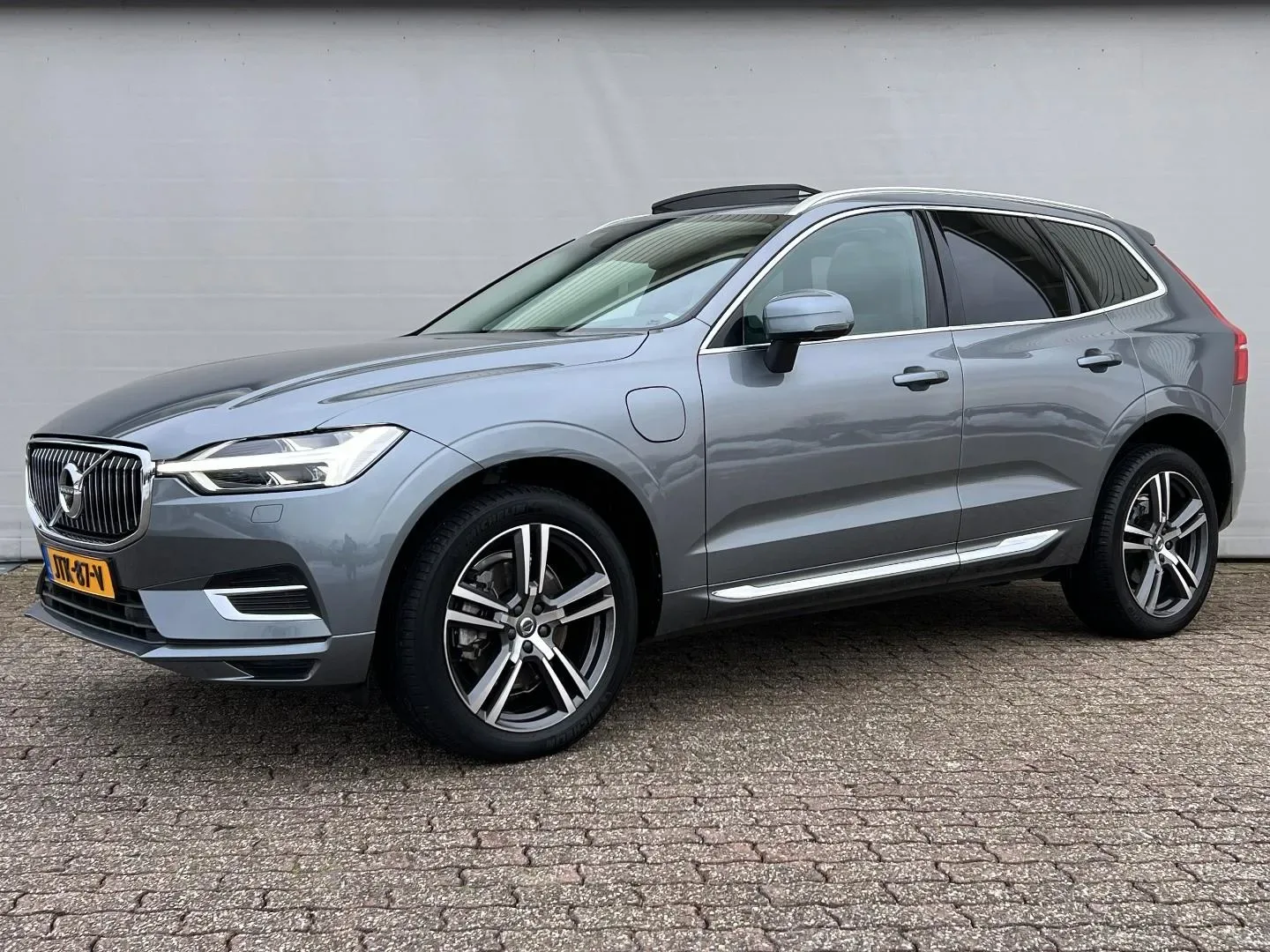 Volvo XC60 (2020) — foto 1