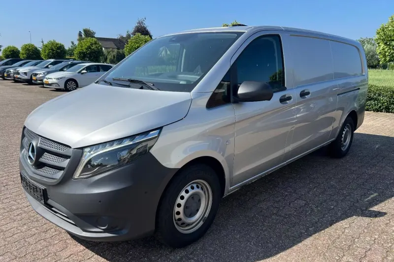 Mercedes-Benz Vito (2023)