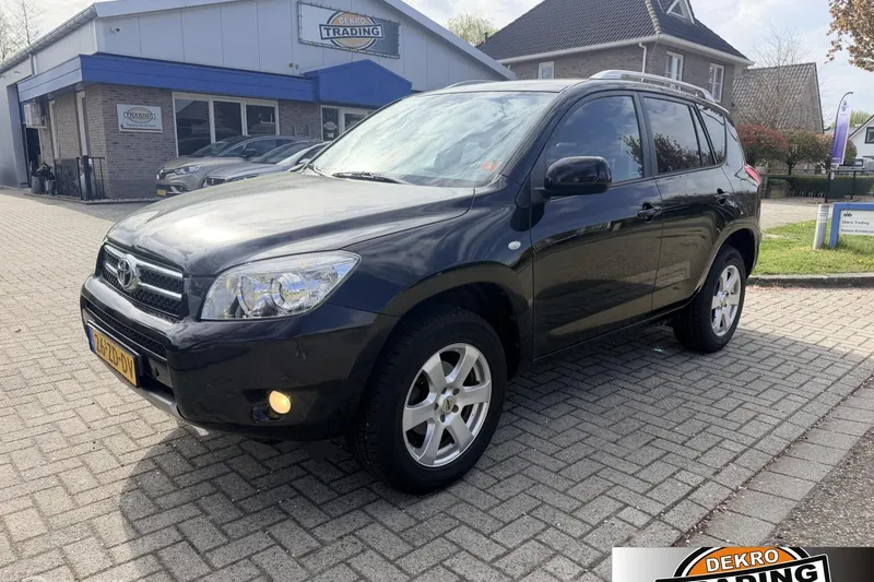 Toyota RAV4 (2008)
