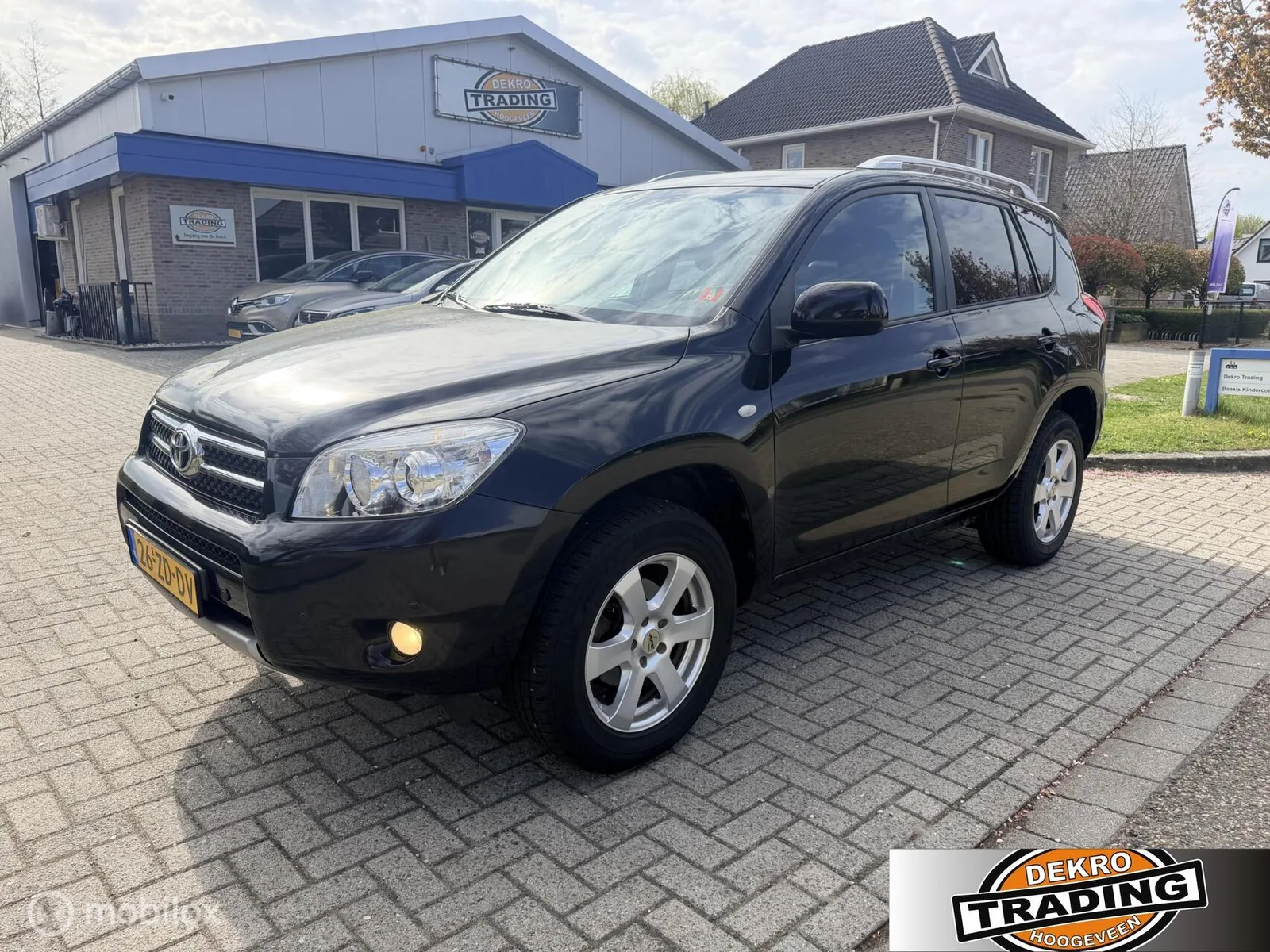 Toyota RAV4 (2008) — foto 1