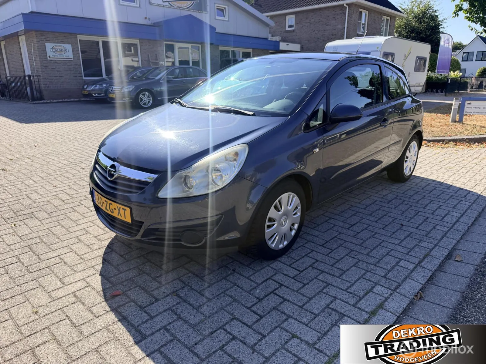 Opel Corsa (2008) — foto 1