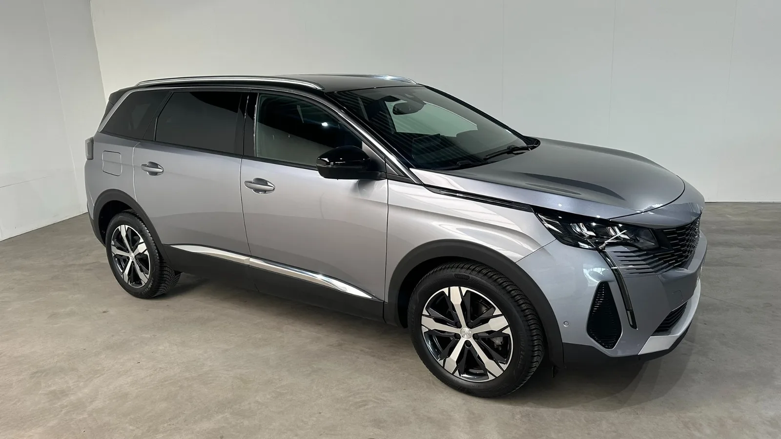Peugeot 5008 (2023) — foto 1