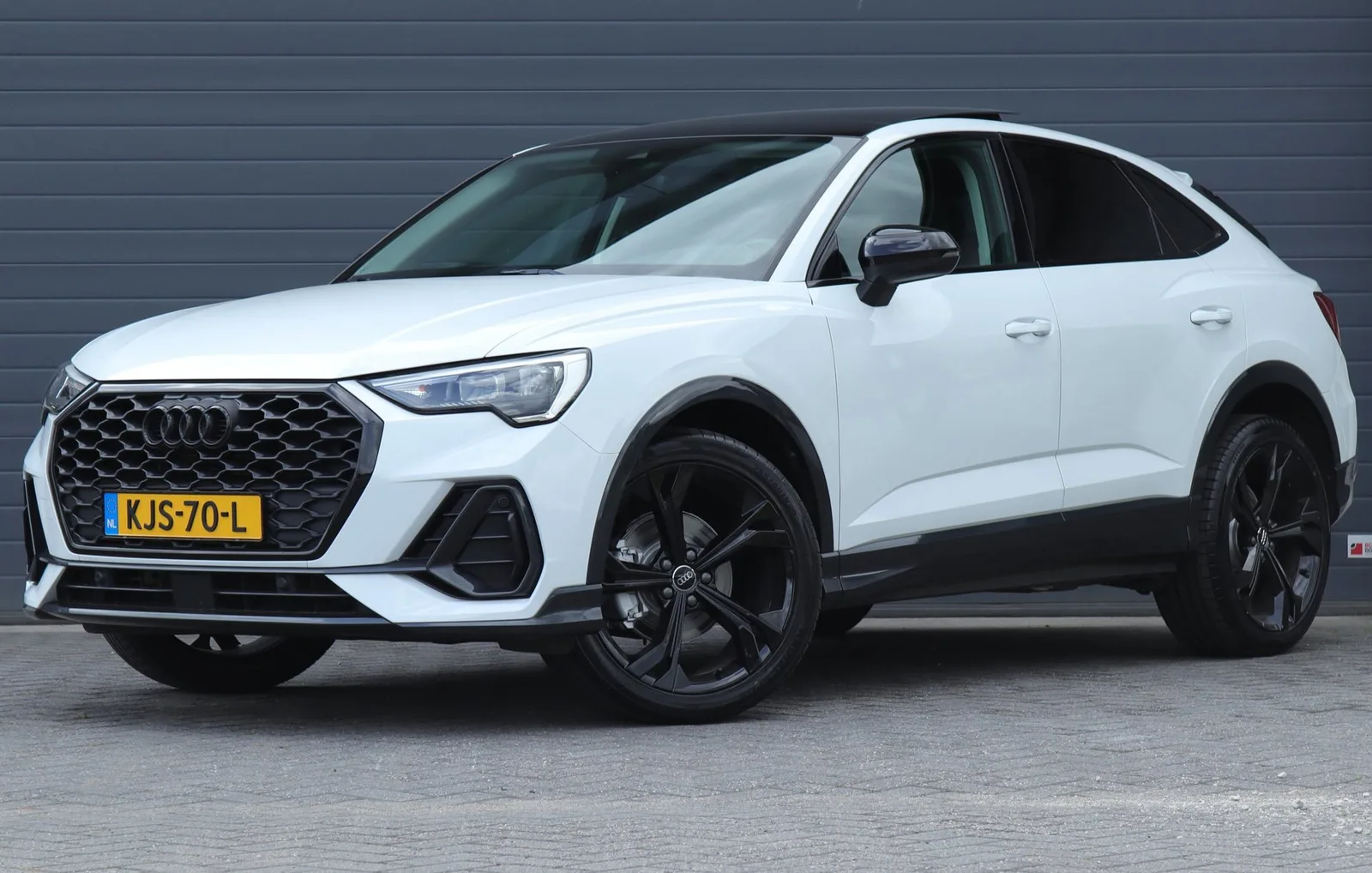 Audi Q3 Sportback (2022) — foto 1