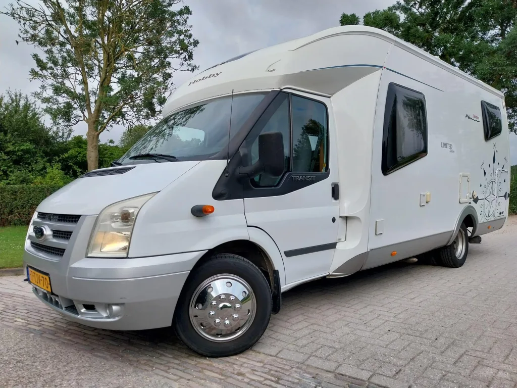 Hobby Tweedehands camper kopen (2011) — foto 1
