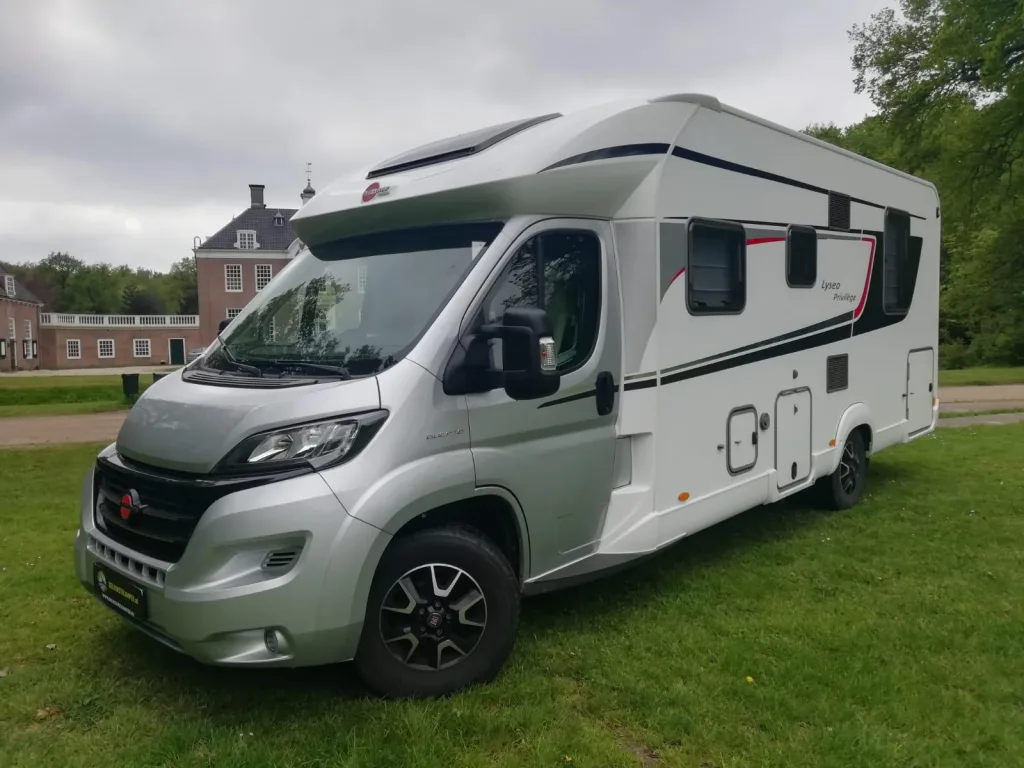 Bürstner Tweedehands camper kopen (2019) — foto 1