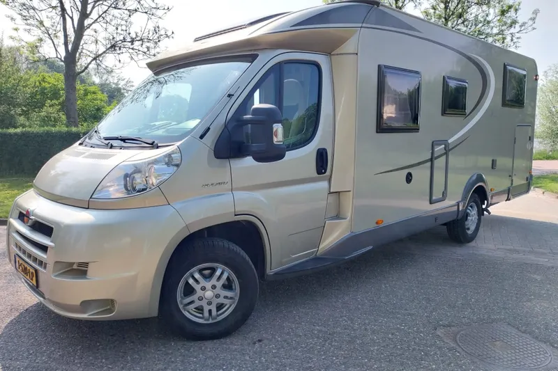 Bürstner Tweedehands camper kopen (2012)
