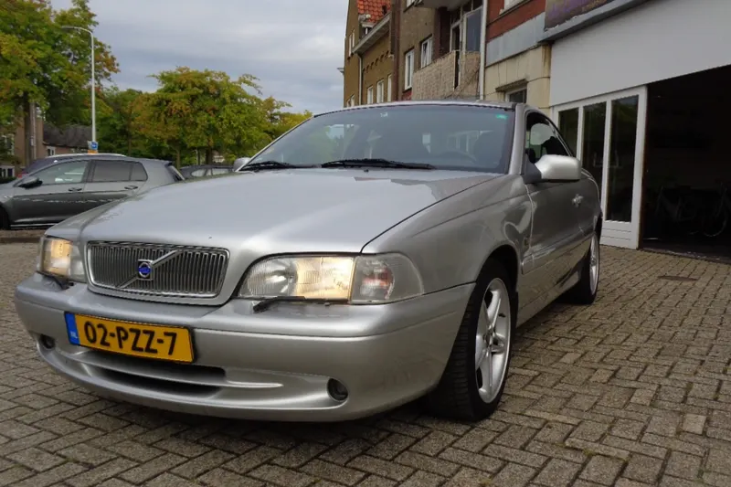 Volvo C70 (2001)