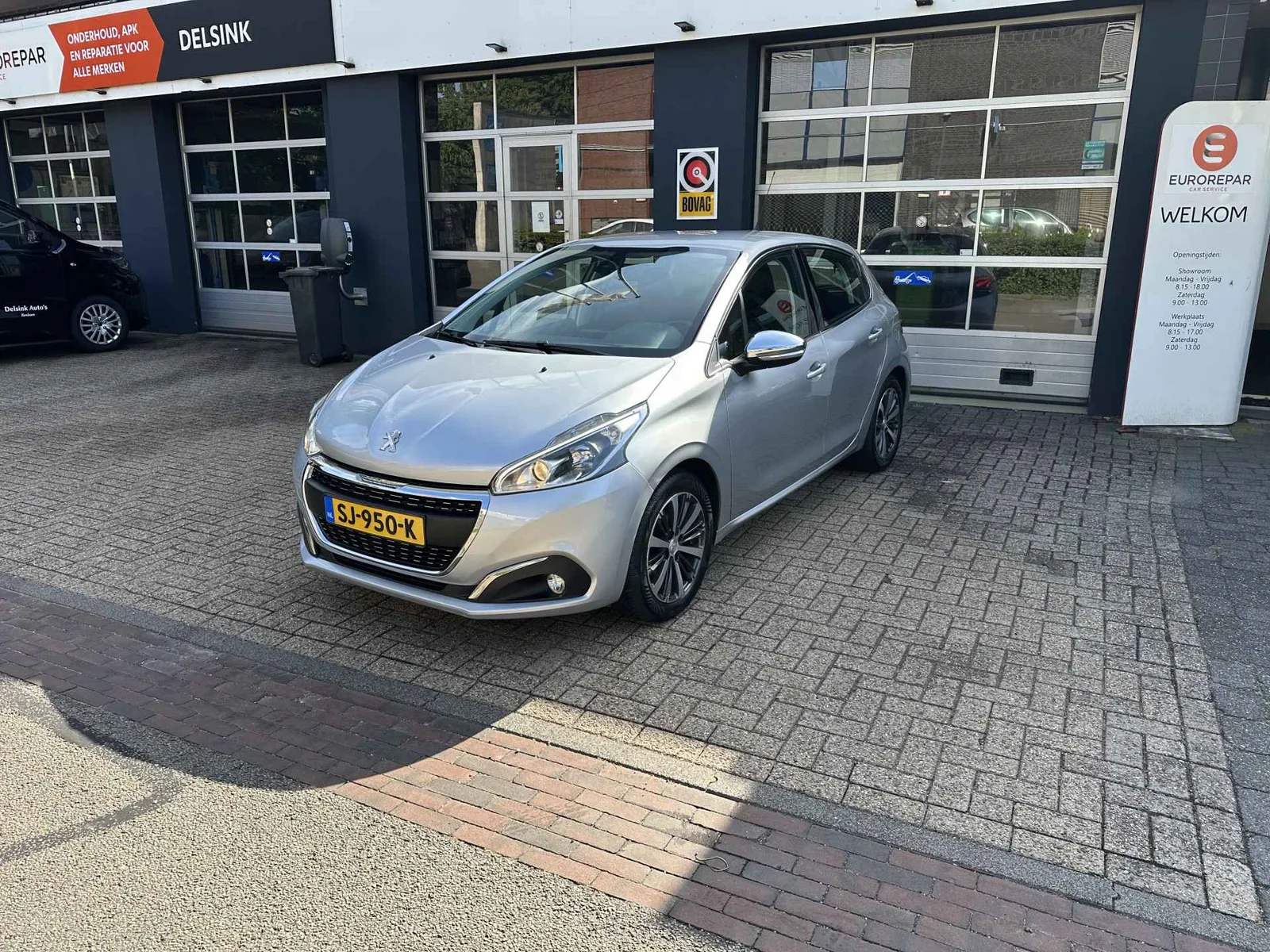 Peugeot 208 (2017) — foto 1
