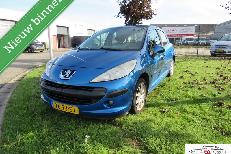 Peugeot 207 (2008)