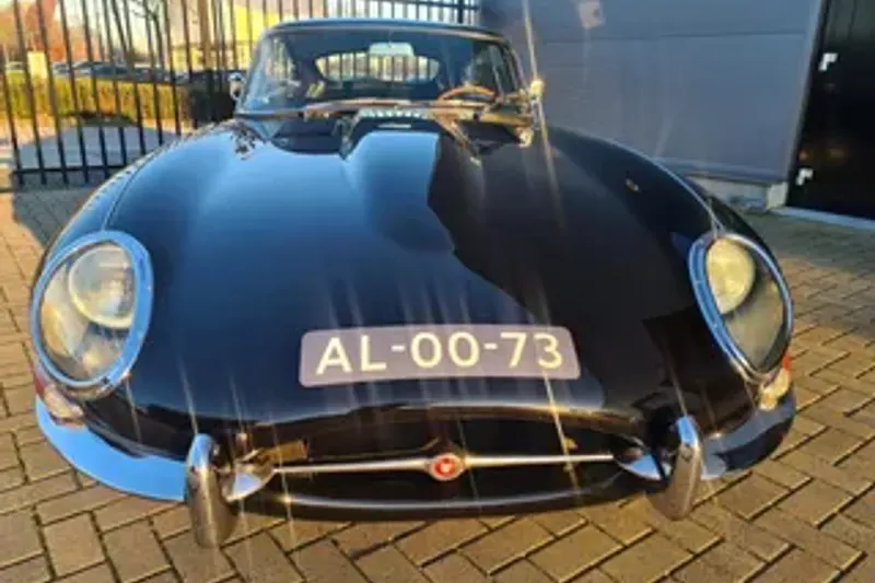 Jaguar E-Type (1967)