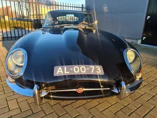 Jaguar E-Type (1967) — foto 1