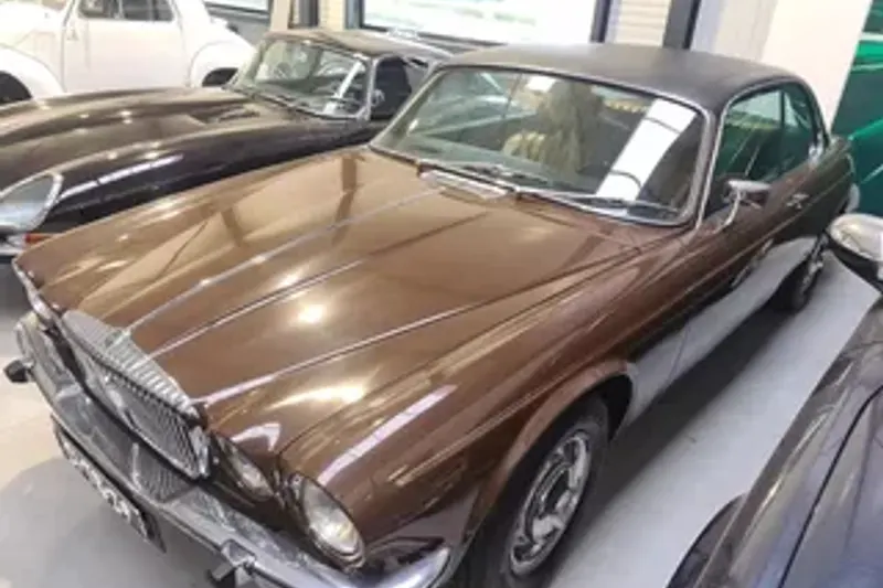 Daimler Sovereign (1977)