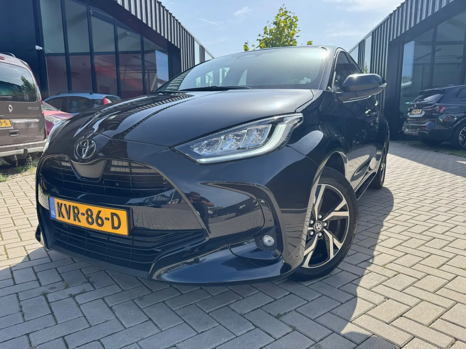 Toyota Yaris (2025) — foto 1