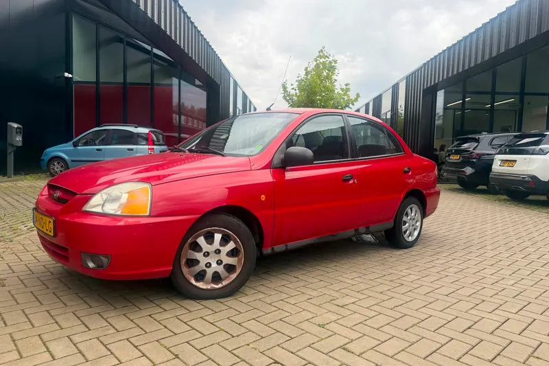 Kia Rio (2003)