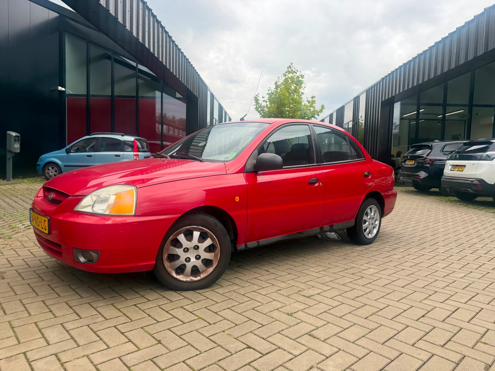 Kia Rio (2003) — foto 1