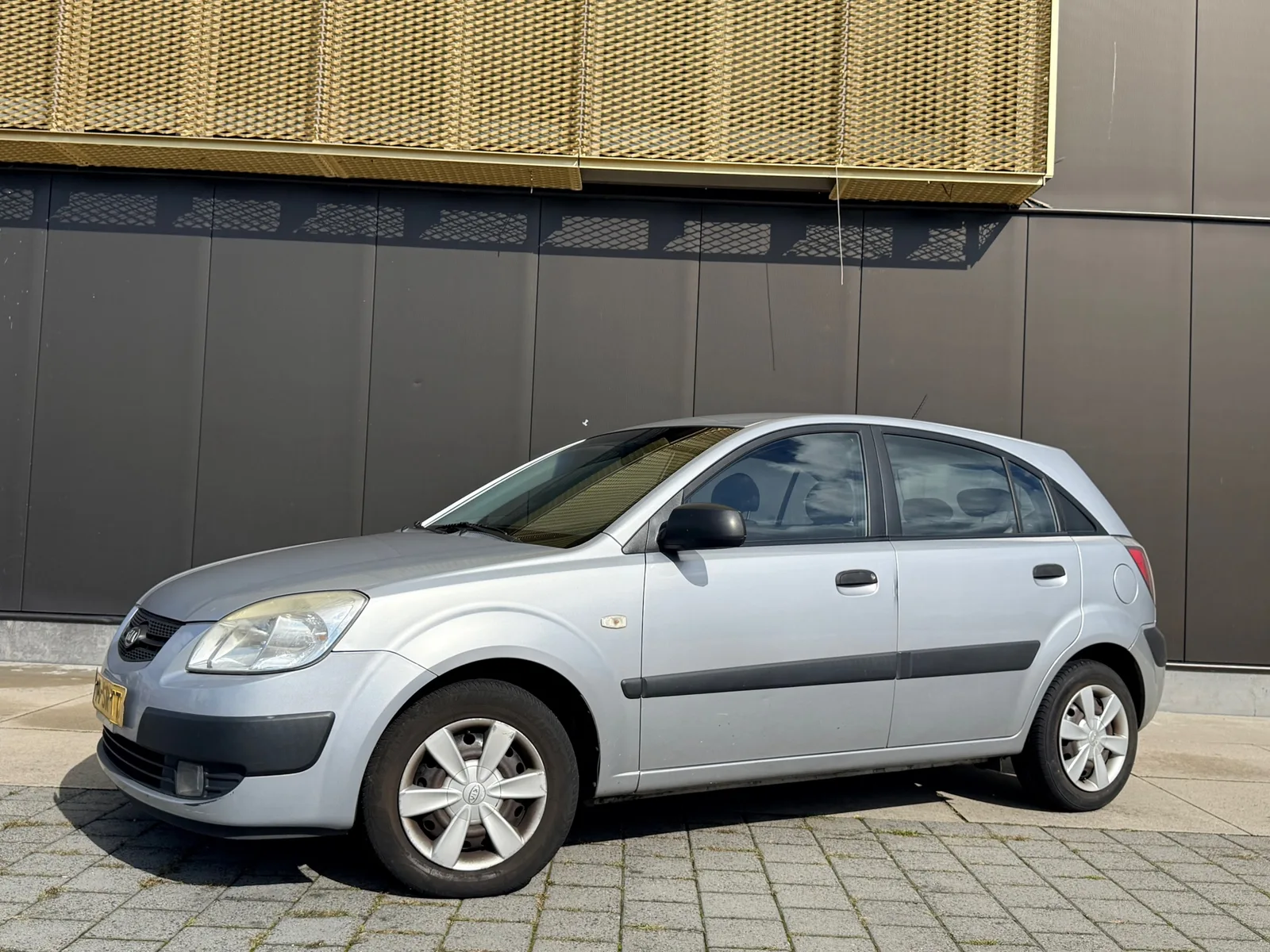 Kia Rio (2006) — foto 1