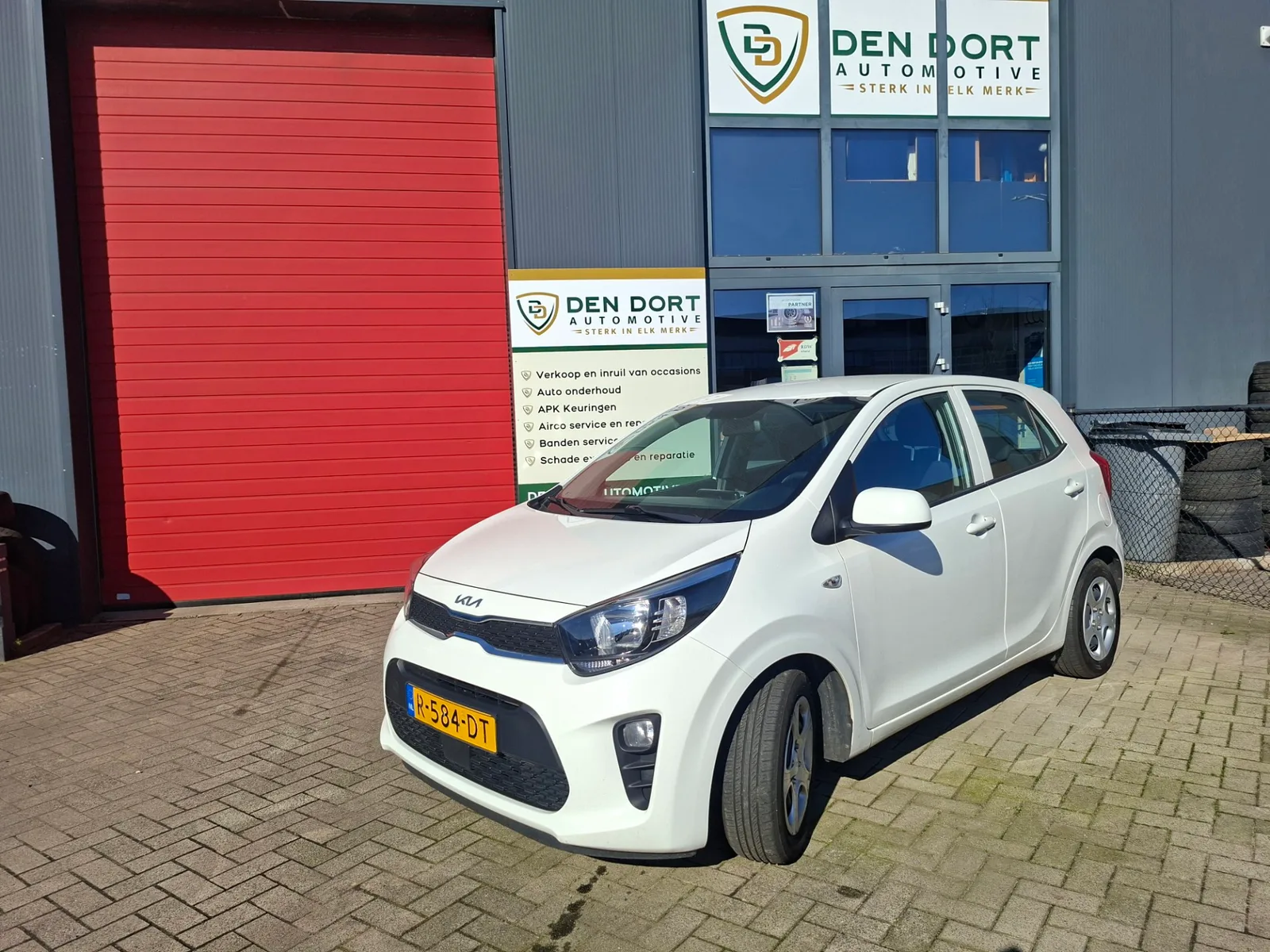 Kia Picanto (2022) — foto 1