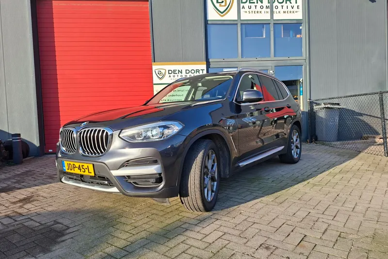 BMW X3 (2021)