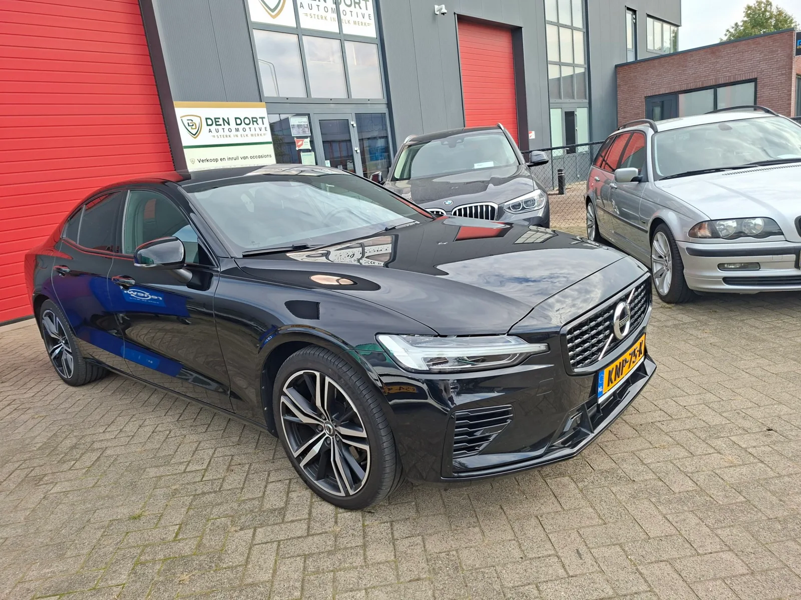 Volvo S60 (2022) — foto 1